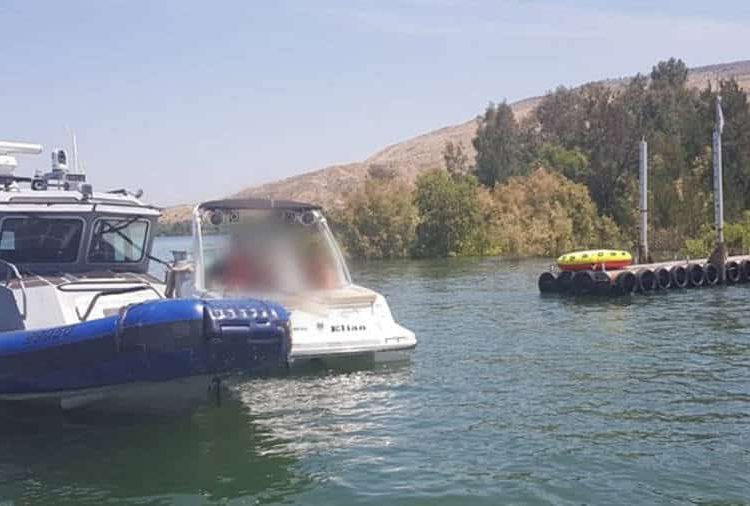 Policía de Israel impide que un barco se hunda en el Kinneret
