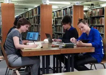Universidades y colegios de Israel reabrirán parcialmente esta semana