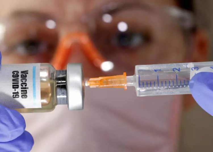 Líderes mundiales piden que las vacunas contra el coronavirus sean gratuitas y disponibles para todos