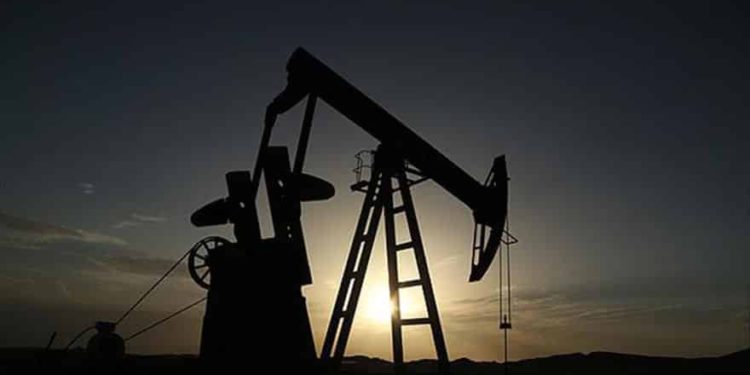 Las compañías petroleras se ven obligadas a renegociar los acuerdos o se arriesgan a perderlo todo