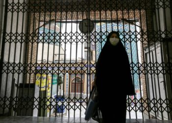 Irán reabrirá varias mezquitas en grandes partes del país