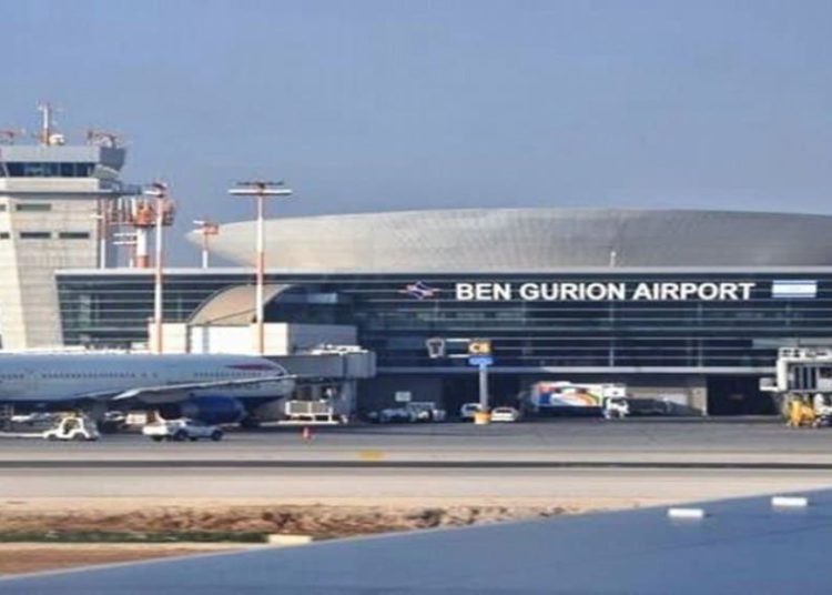 La Autoridad Aeroportuaria y el Aeropuerto Ben-Gurion han completado todos los requerimientos para lograr el “Listón Azul”, requerido por el Ministerio de Salud con el objetivo de reanudar los vuelos, pero el ministerio está postergando el permiso, informó gente familiarizada con el asunto al Jerusalem Post.