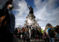 Manifestantes contra el racismo en París gritan “sucios judíos” a los contramanifestantes