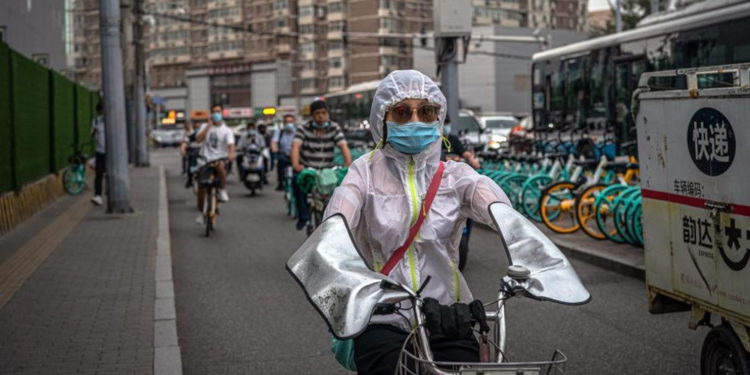 Nuevo brote de coronavirus en Pekín muestra la pandemia está lejos de terminar