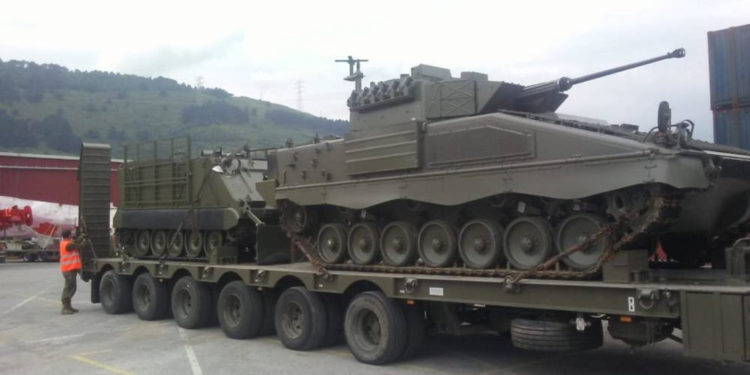 Ejército español despliega su vehículo de combate Pizarro VCI / C en Letonia