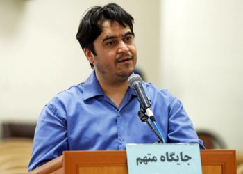Irán condena a muerte a periodista que promovió protestas contra el régimen