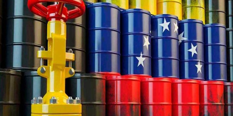 Venezuela se prepara para impulsar producción de petróleo apoyada por Irán