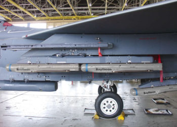 Falla técnica retrasa la entrega de la bomba SDB II de Raytheon para el F-35