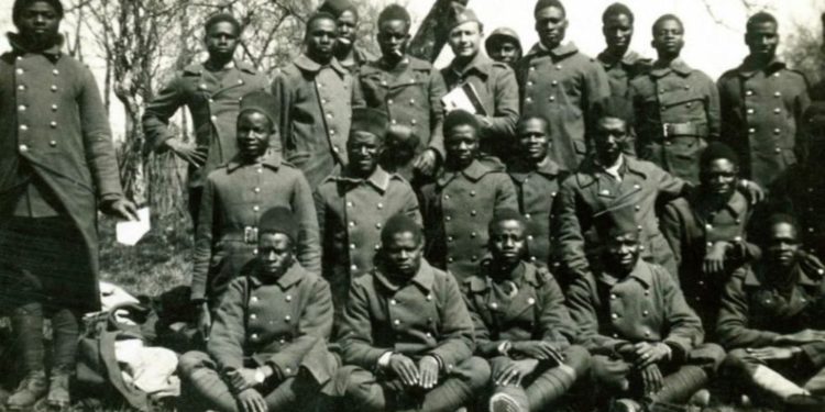 Se revela la masacre nazi de soldados franceses negros