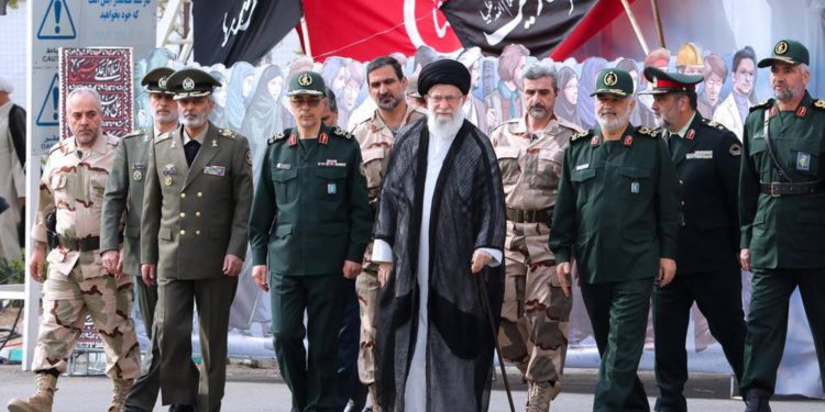 Irán advierte que el IRGC pronto obtendrá sistemas de armas “sorprendentes”
