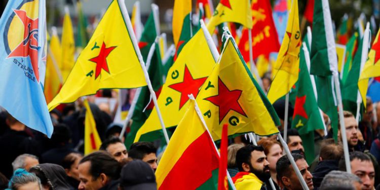 Kurdos sirios se esfuerzan por la unidad en medio de las amenazas y la presión