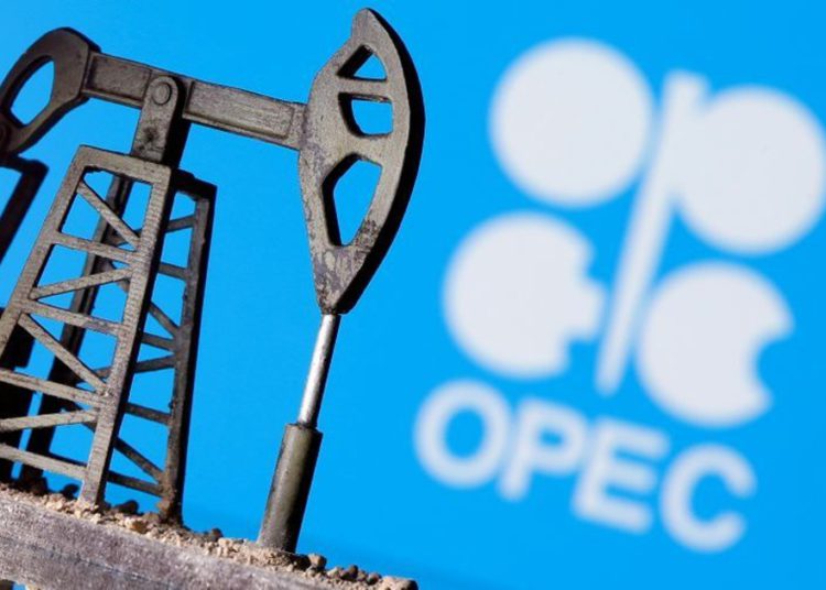 El panel de la OPEP+ discutirá el cumplimiento de los recortes de producción de petróleo