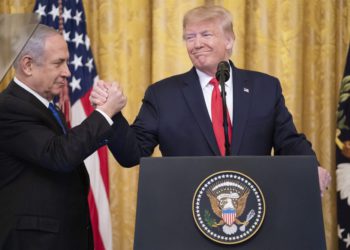 Después de las amenazas viene la acción: Años de advertencias estadounidenses sobre la continuación de las investigaciones de la Corte Penal Internacional llevaron al presidente de los Estados Unidos, Donald Trump, a tomar medidas sin precedentes contra la problemática institución de La Haya, el jueves.
