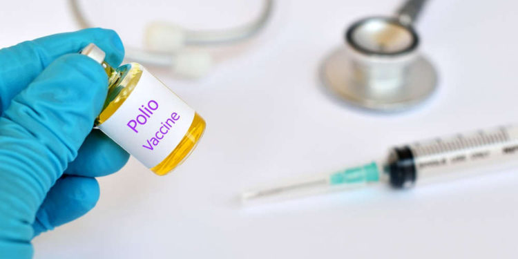 Vacuna contra la polio podría proteger contra COVID-19, afirman científicos