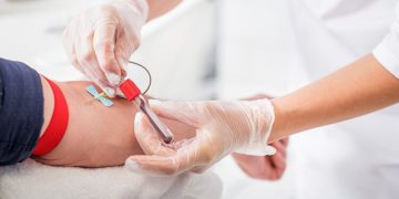 Análisis de sangre puede detectar el cáncer años antes de que aparezcan los síntomas