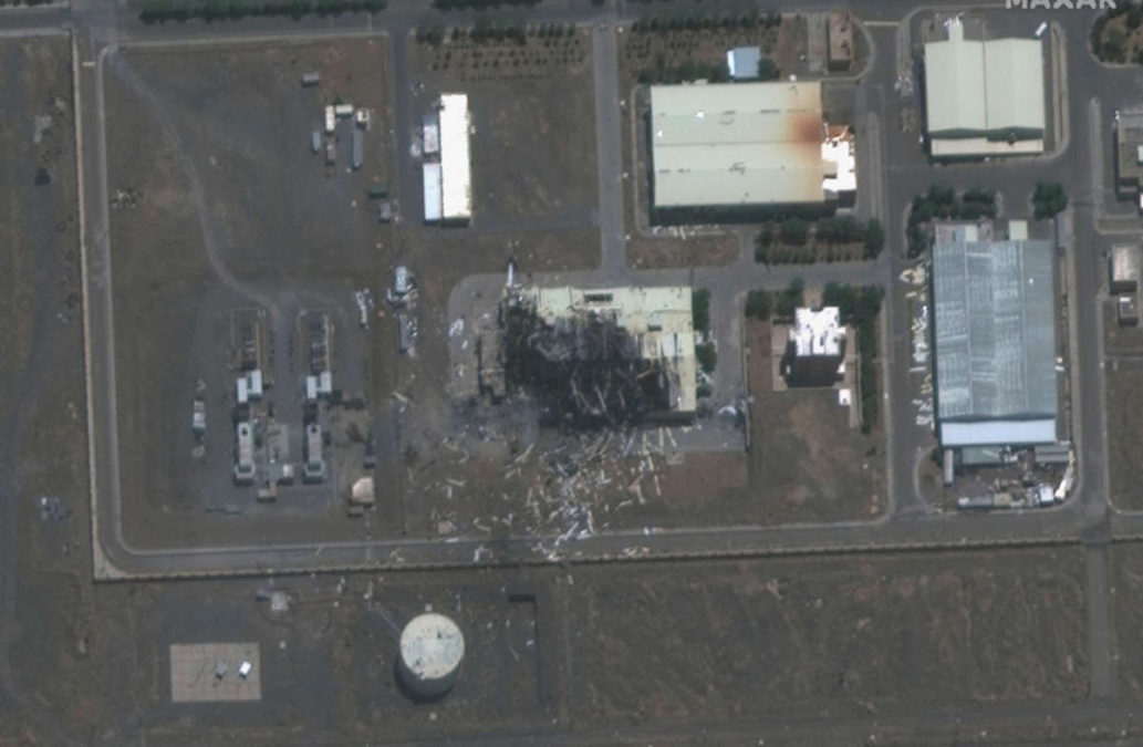 Tres cuartos de sala de montaje de la centrífuga nuclear de Natanz destruidos