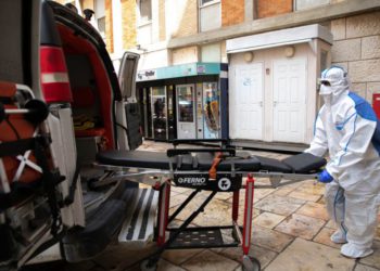 Israel evalúa restricciones más rigurosas para detener la propagación del coronavirus