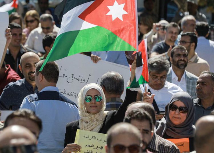 Jordania arresta a líderes del sindicato de maestros