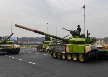 La India acelera compra de armas tras choque fronterizo con China
