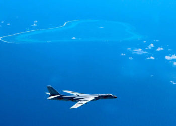 Bombarderos chinos de largo alcance se unen a ejercicios sobre el Mar del Sur de China