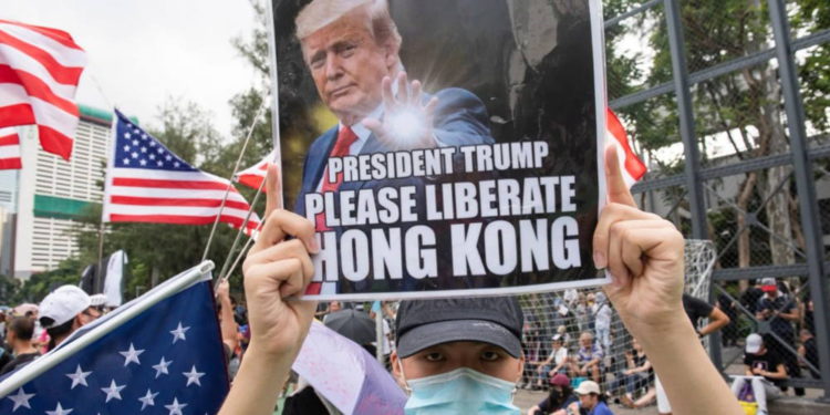 Trump pone fin al trato especial de Estados Unidos para Hong Kong