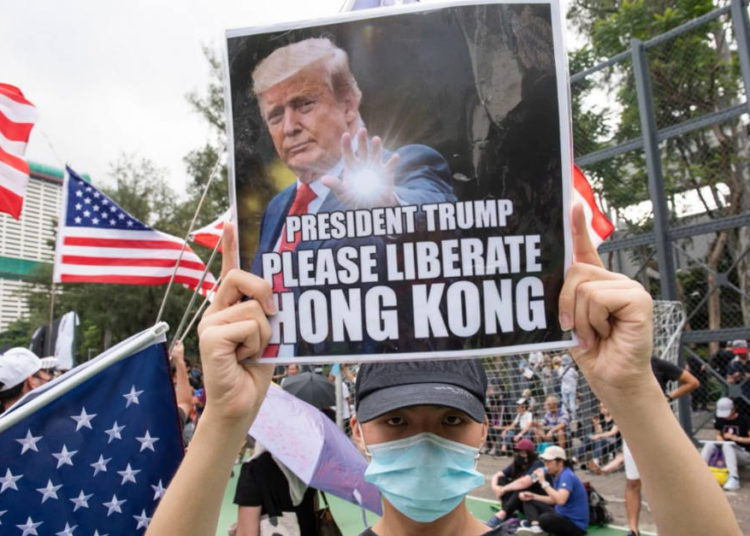 Trump pone fin al trato especial de Estados Unidos para Hong Kong