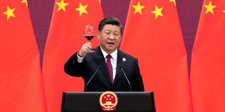 La campaña de Xi para mantenerse en el poder enfrenta a China contra el mundo