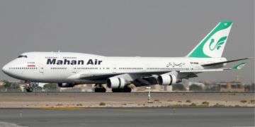 Irán: Pasajeros de avión “acosado” pueden demandar a EE.UU.
