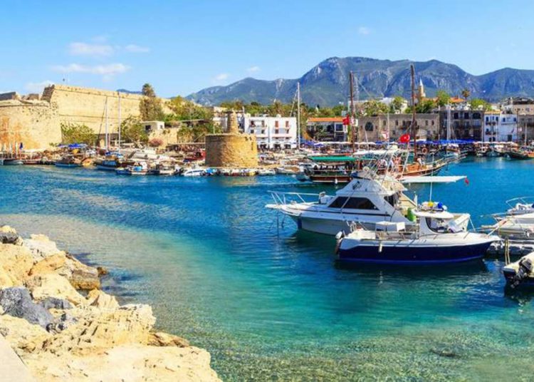 Chipre acatará requisitos de aislamiento para turistas israelíes