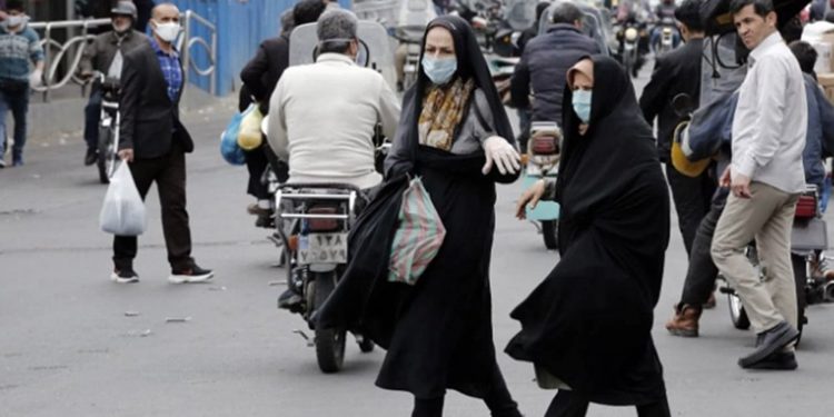 Casos de coronavirus en Irán superan los 300 mil