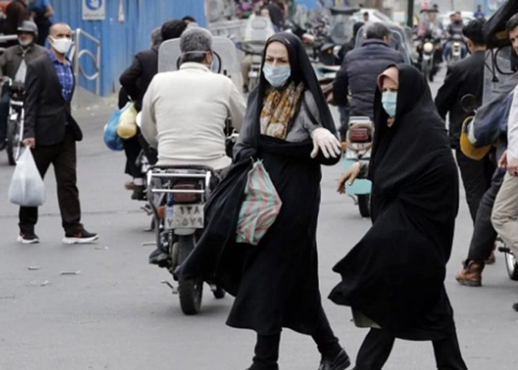 Casos de coronavirus en Irán superan los 300 mil