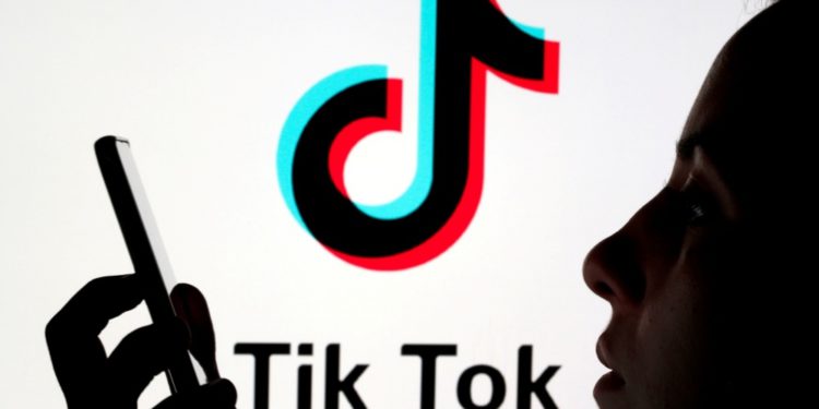 Egipto encarcela a cinco mujeres influencers de TikTok