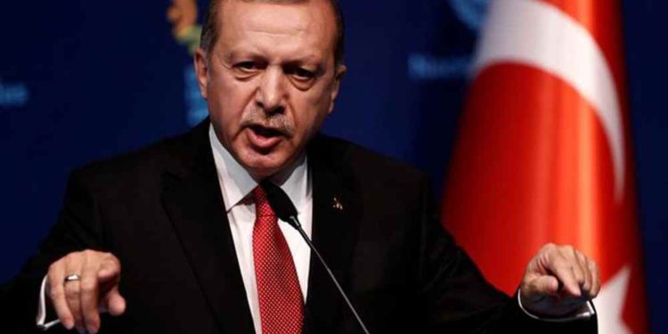 Erdogan: Turquía está decidida a controlar plataformas de medios sociales