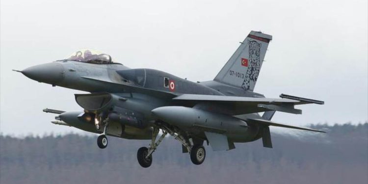 Turquía envía cazas F-16 a Azerbaiyán tras amenaza de bombardeo a central nuclear