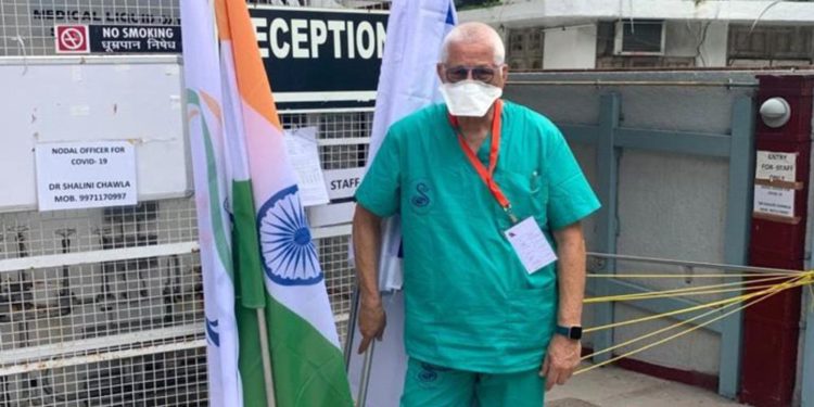 Médicos de élite israelíes ayudan a combatir el coronavirus en la India
