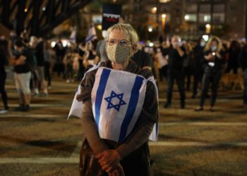 Si la COVID-19 fuera un misil, la reacción de Israel sería diferente