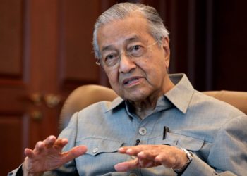Ex-PM de Malasia: “Los musulmanes tienen derecho a matar a millones de franceses”
