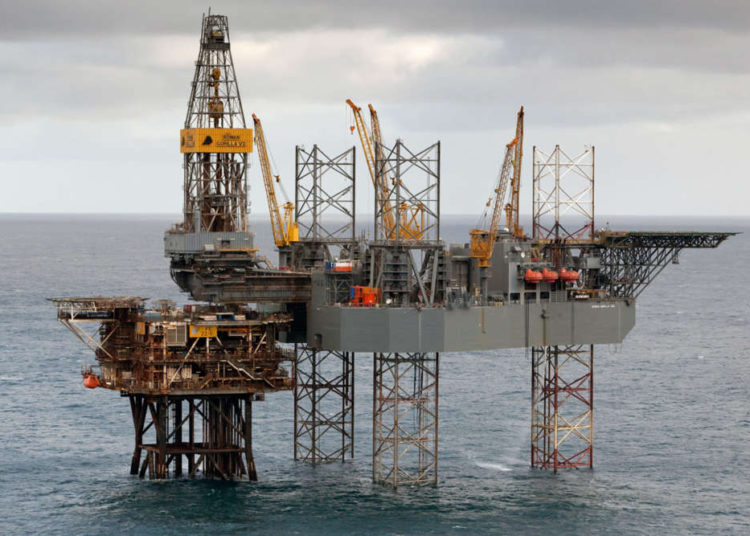 Apache y Total hacen que el mayor hallazgo de petróleo en alta mar