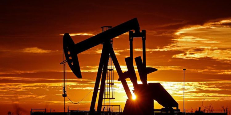 OPEP y Rusia reducirán recortes de producción de petróleo en agosto