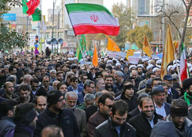 Irán arresta a organizadores de las protestas contra el régimen