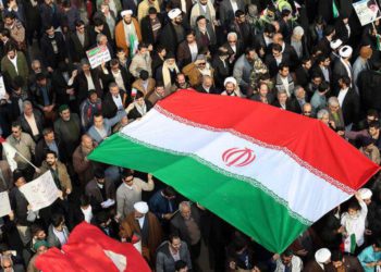 Irán amenaza con "tratar decisivamente" las nuevas protestas contra el régimen