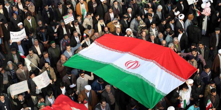 Irán amenaza con "tratar decisivamente" las nuevas protestas contra el régimen