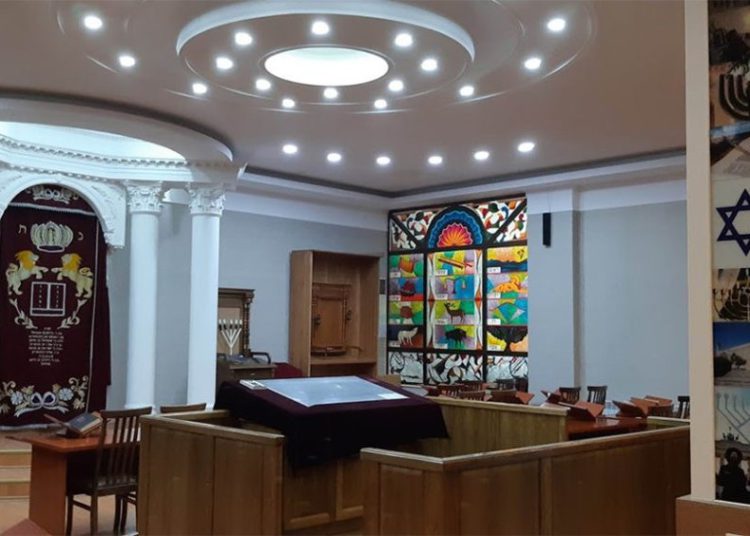 Judíos de Uzbekistán luchan por salvar sinagoga de 124 años de ser demolida
