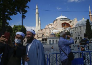 Turquía rechaza la condena de la Unión Europea sobre Santa Sofía