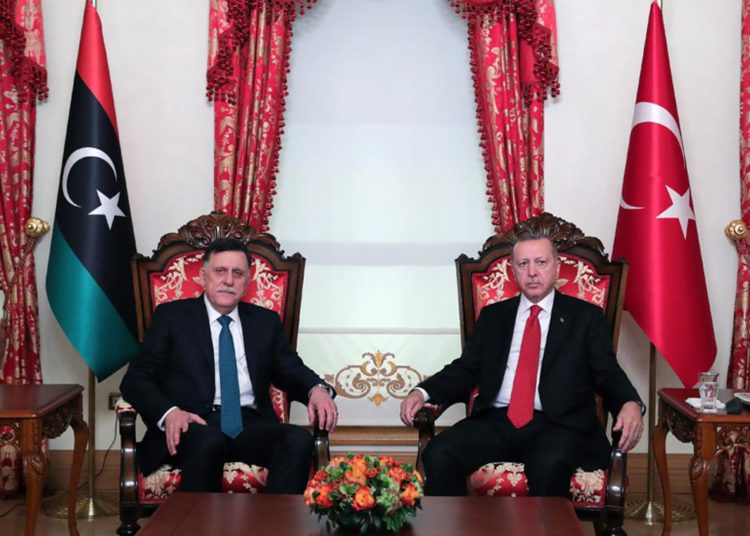 Turquía: Cualquier acuerdo de alto al fuego con Libia requiere retirada de Haftar