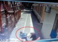 Hombre armado con hacha irrumpe en sinagoga de Ucrania