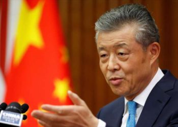 Embajador de China: Mezquitas uigures “destruidas” están siendo “renovadas”
