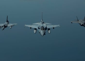 Emiratos Árabes Unidos envía cazas F-16 a Creta para simulacros conjuntos con Grecia