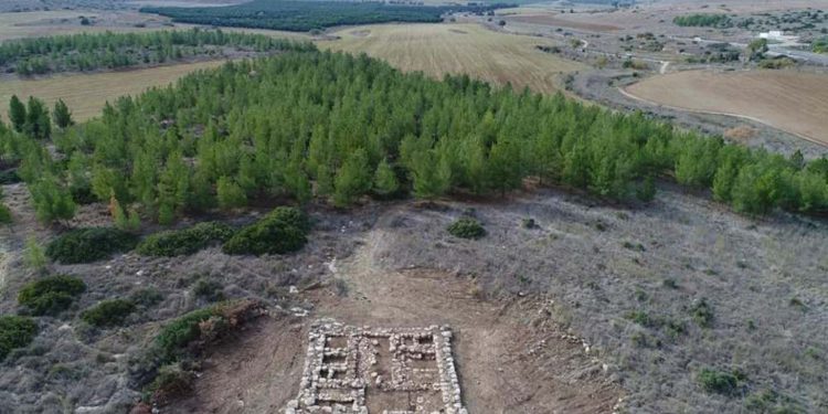 Arqueólogos descubren ciudadela de 3.200 años en el sur de Israel