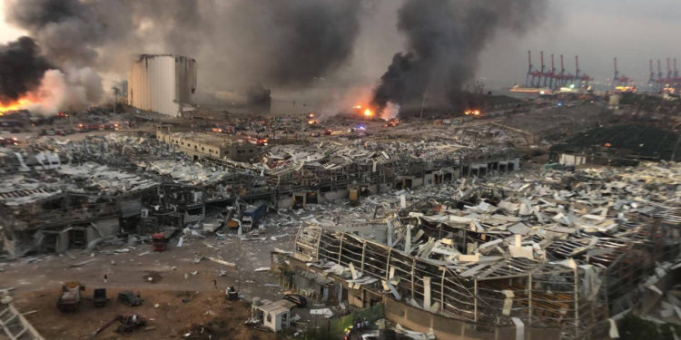 ¿Qué causó la explosión masiva en Beirut?